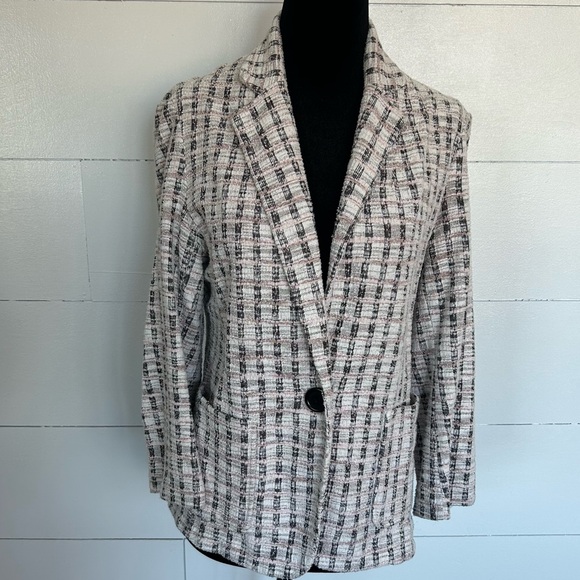 Max Studio Jackets & Blazers - Max Studio Black White & Pink Plaid Tweed Blazer w/ Single Button Closure